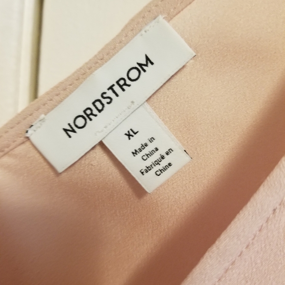 🌼 2/$20 Nordstrom XL Pink Blouse - Picture 3 of 4
